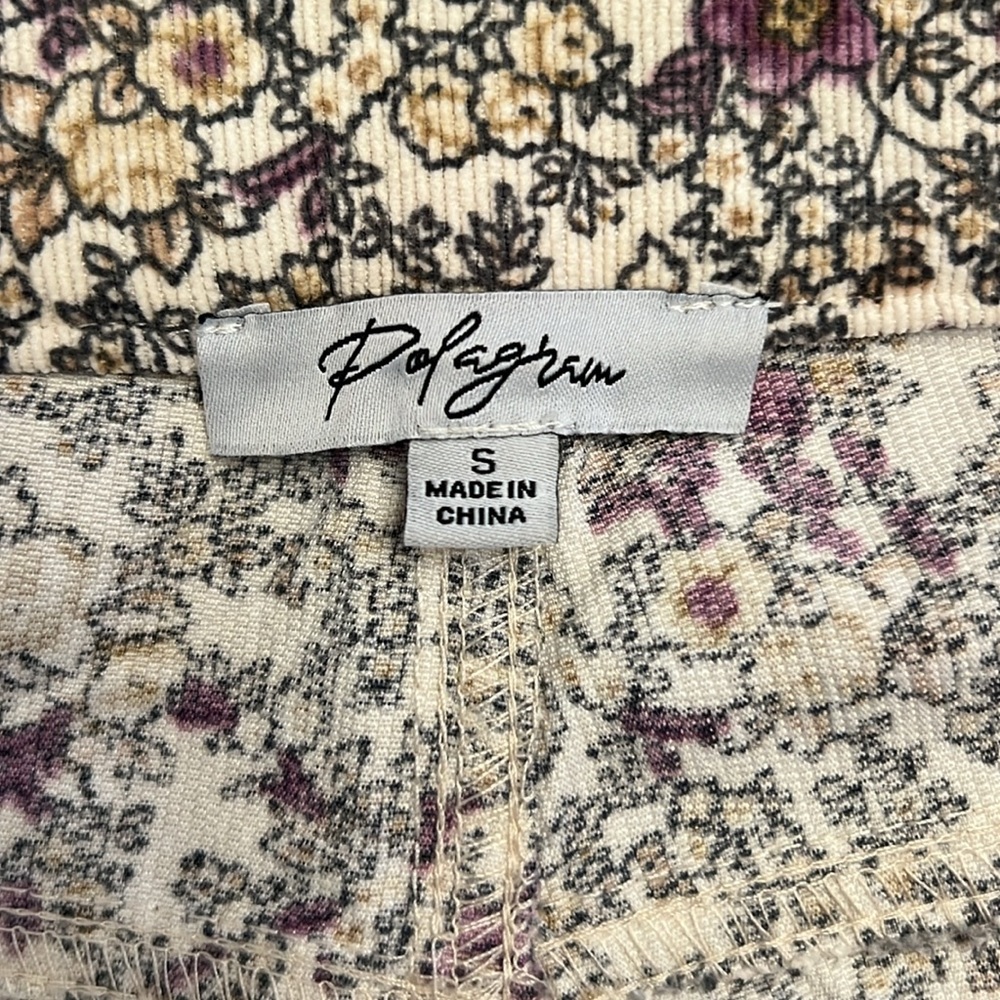Floral print slacks. - Picture 4 of 5